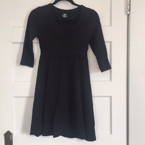 Black Patagonia V-Neck 3/4 Sleeve Dress